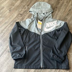NWT Nike rain jacket